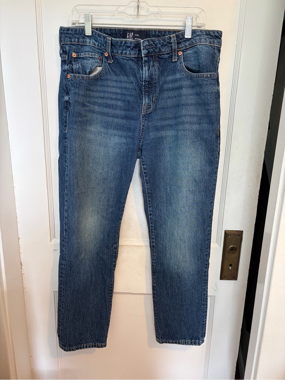GAP Womens boyfriend Jeans - Straight Fit. Size 12/31R